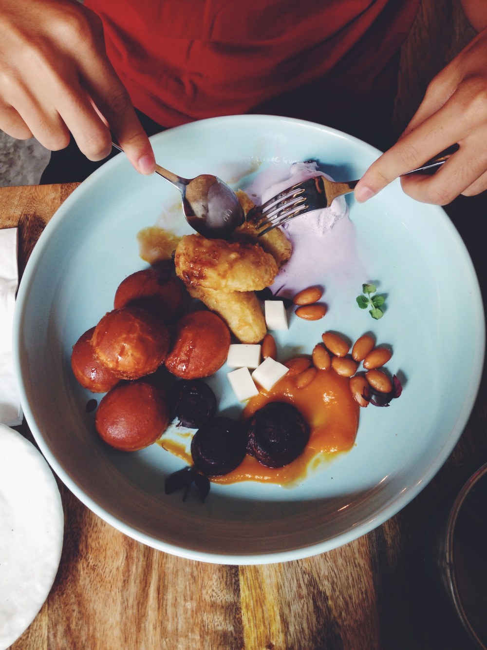 Processed with VSCOcam with f2 preset